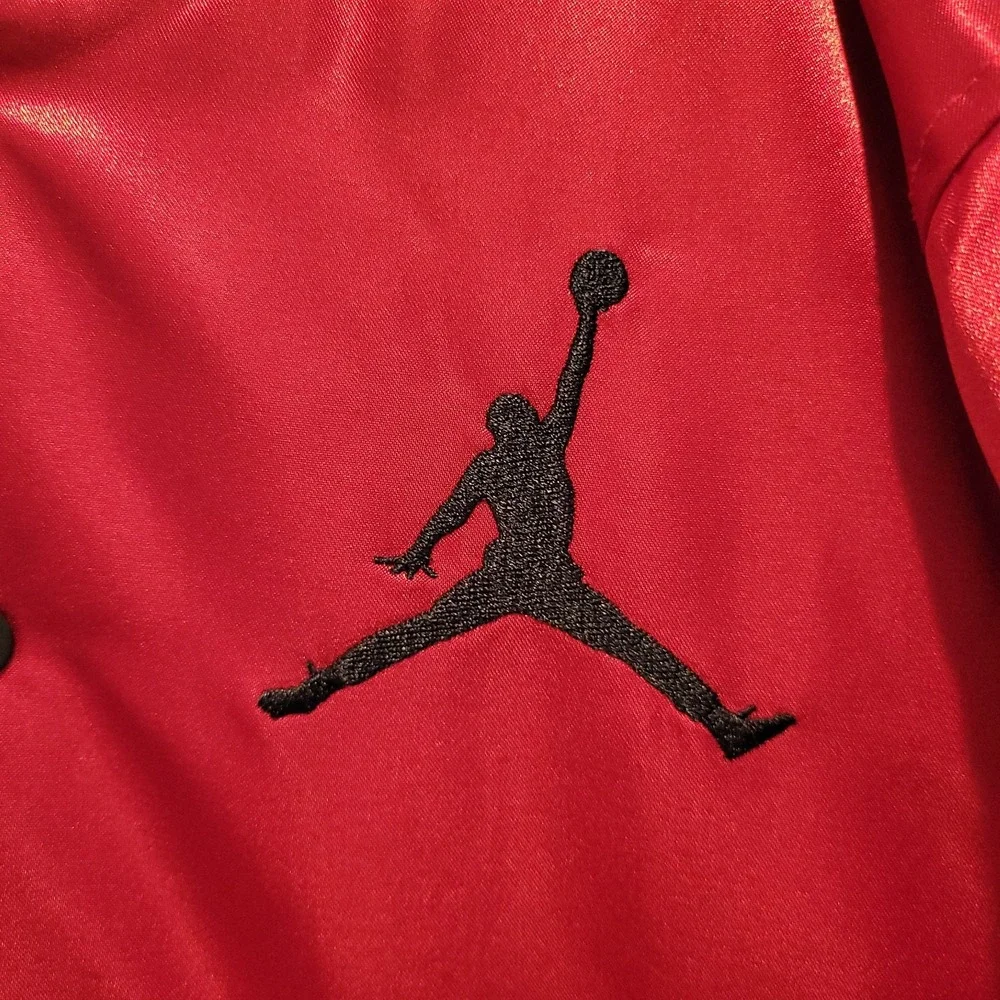 Michael Jordan Jumpman Youth L 6-7 YRS Red Satin‎ Varsity Bomber Jacket Snaps